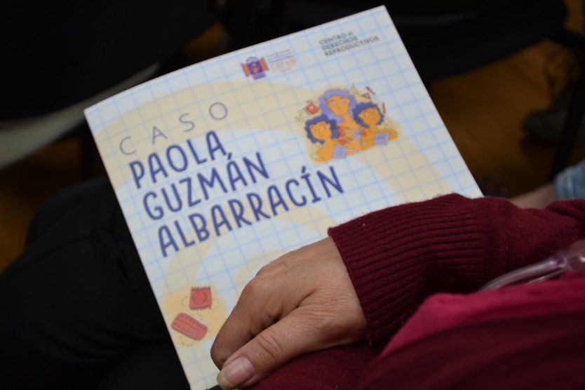 Cinco años después de la sentencia de Paola Guzmán, la violencia sexual en las aulas de Ecuador sigue en aumento